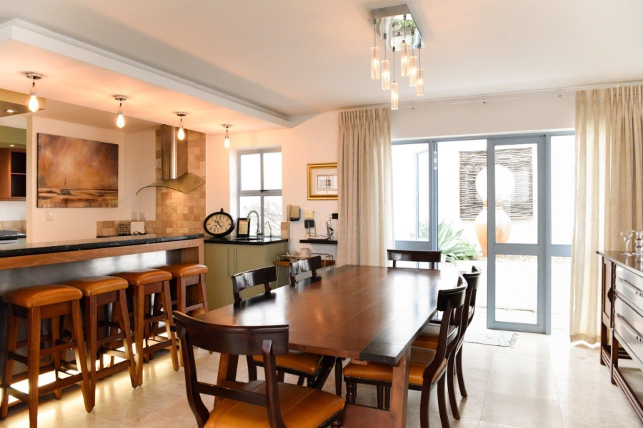 To Let 3 Bedroom Property for Rent in Big Bay Western Cape